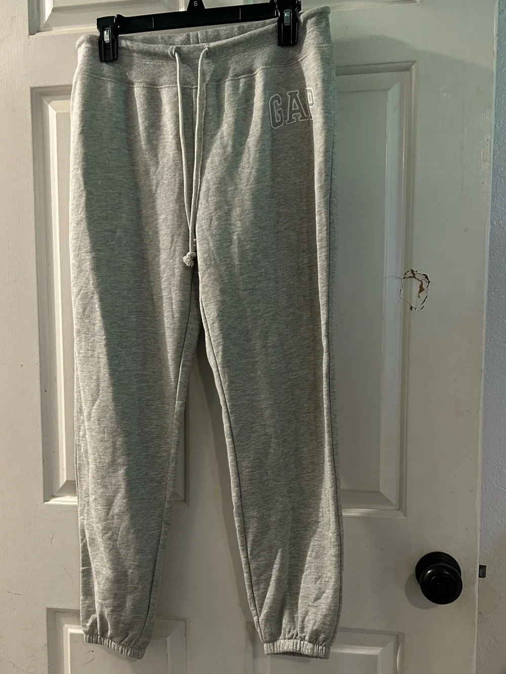 GAP Gray Fleece Jogger Sweatpants - Picture 1 of 2